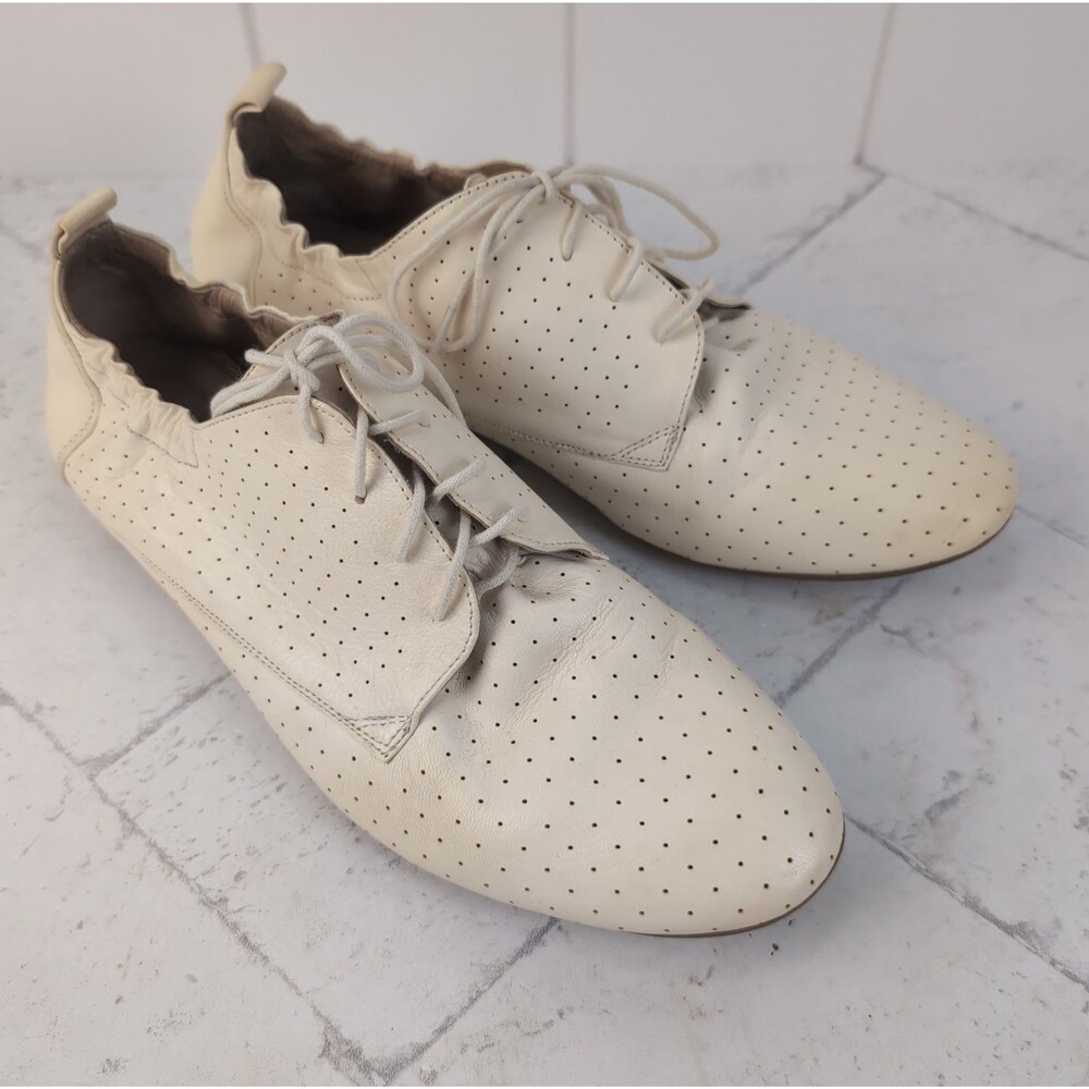 House of Harlow 1960 Lace Up Flats Tilly Cream Size 7 US 37.5 EU